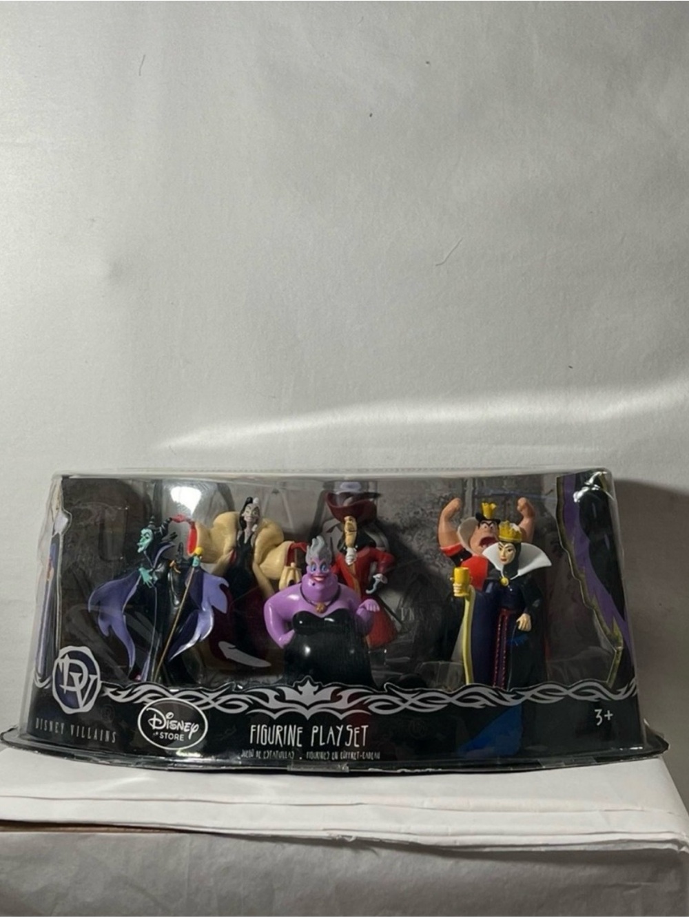 Disney Villains Figurine Set - Black, Purple, Red, Yellow